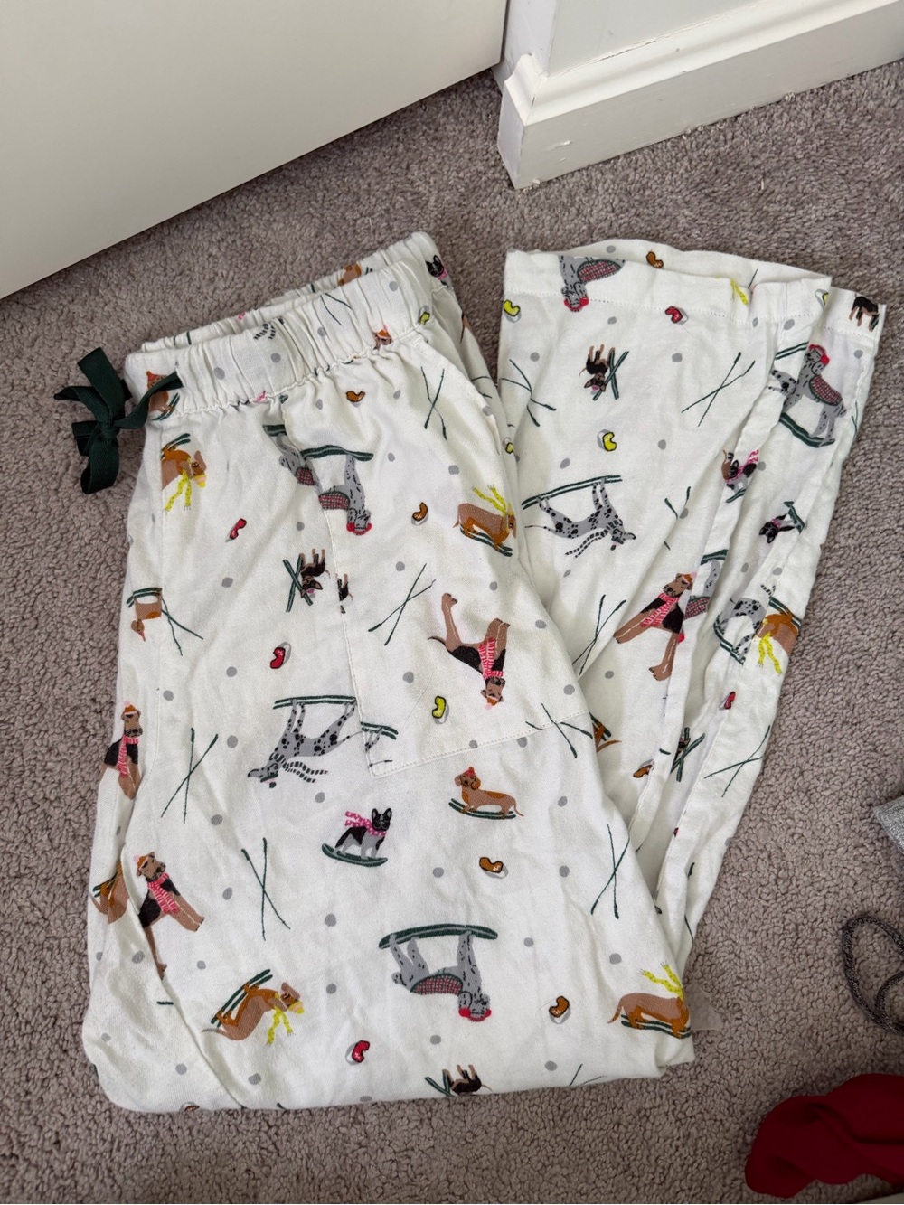 White Ski Patterned Lounge Pants